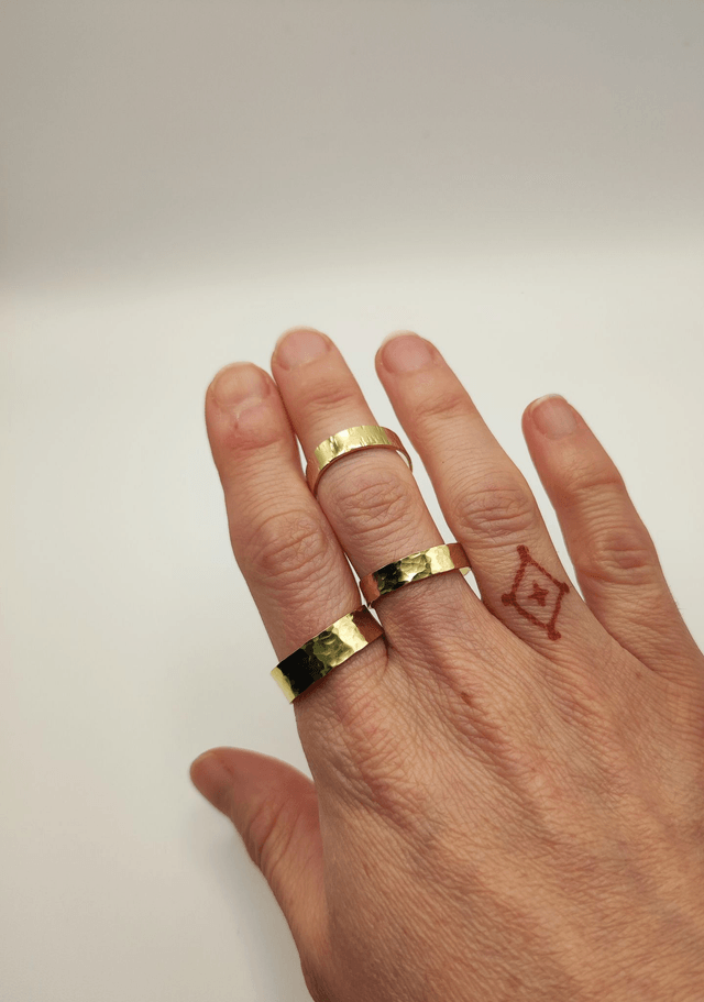 Bague simple martelée 